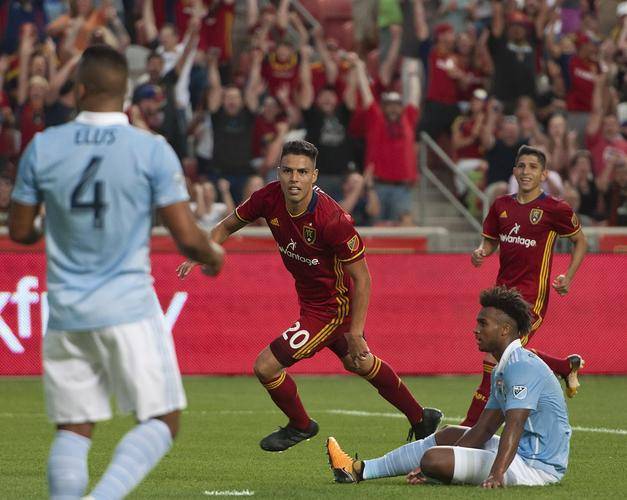 包含水晶宫客场大败,陷入保级泥潭的词条 包含水晶宫客场大败,陷入保级泥潭的词条