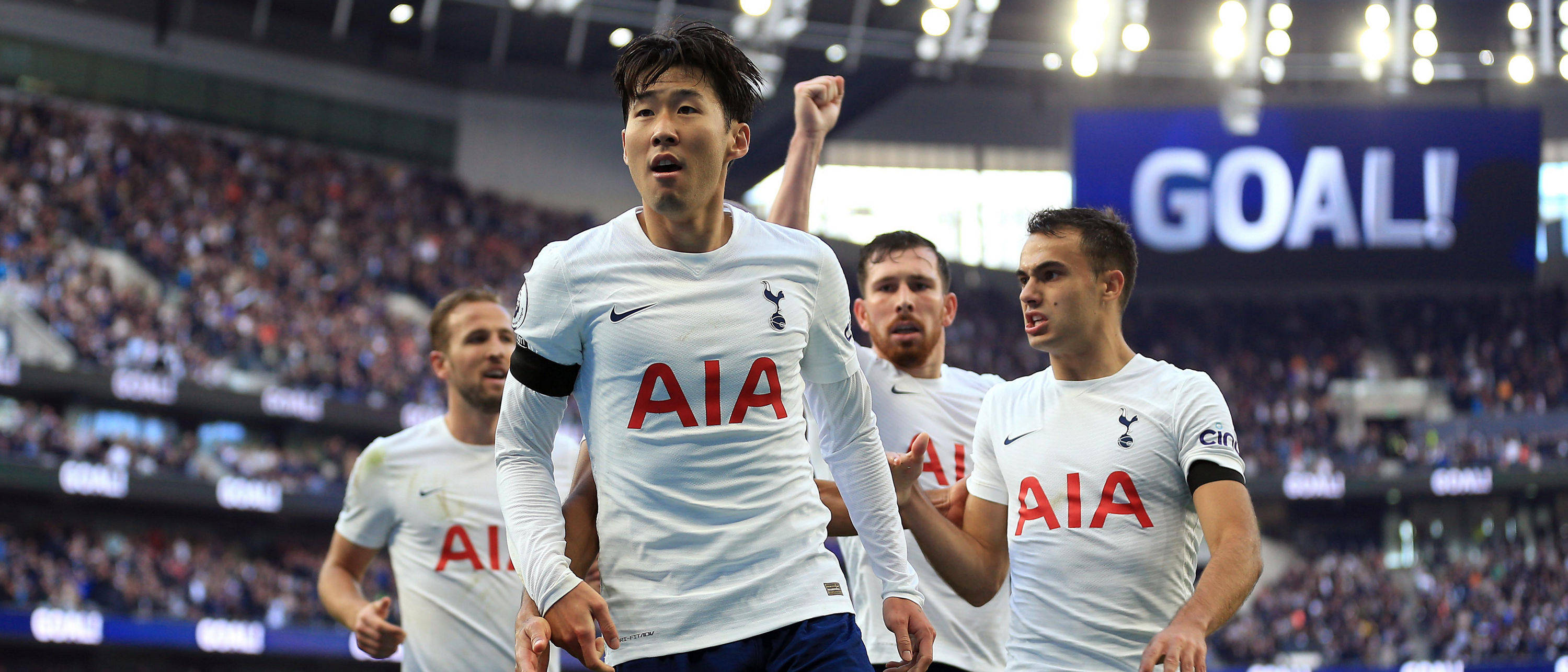 包含法兰克福新援表现抢眼,为球队贡献进球的词条 包含法兰克福新援表现抢眼,为球队贡献进球的词条