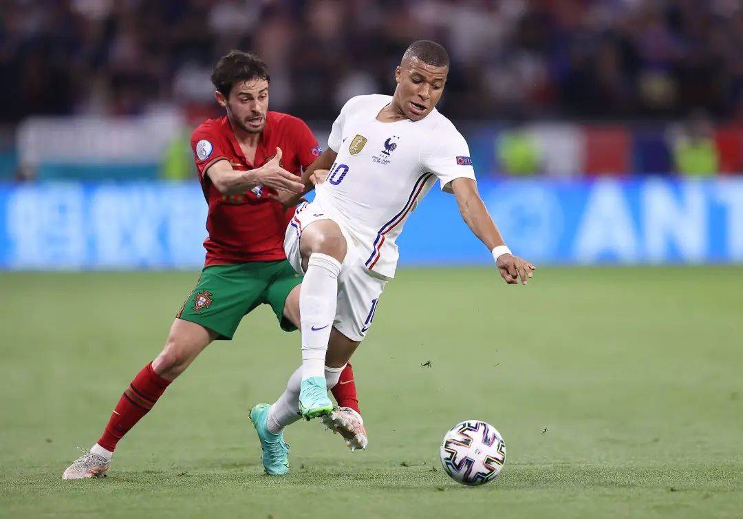 法国队与英格兰交锋,一场激烈对决!的简单介绍 法国队与英格兰交锋,一场激烈对决!的简单介绍