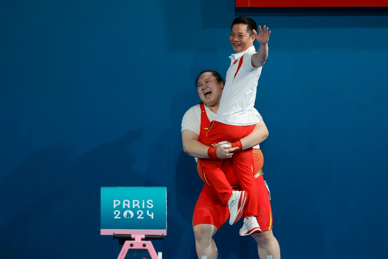 系顿发摔跤选手勇夺金牌的简单介绍 系顿发摔跤选手勇夺金牌的简单介绍