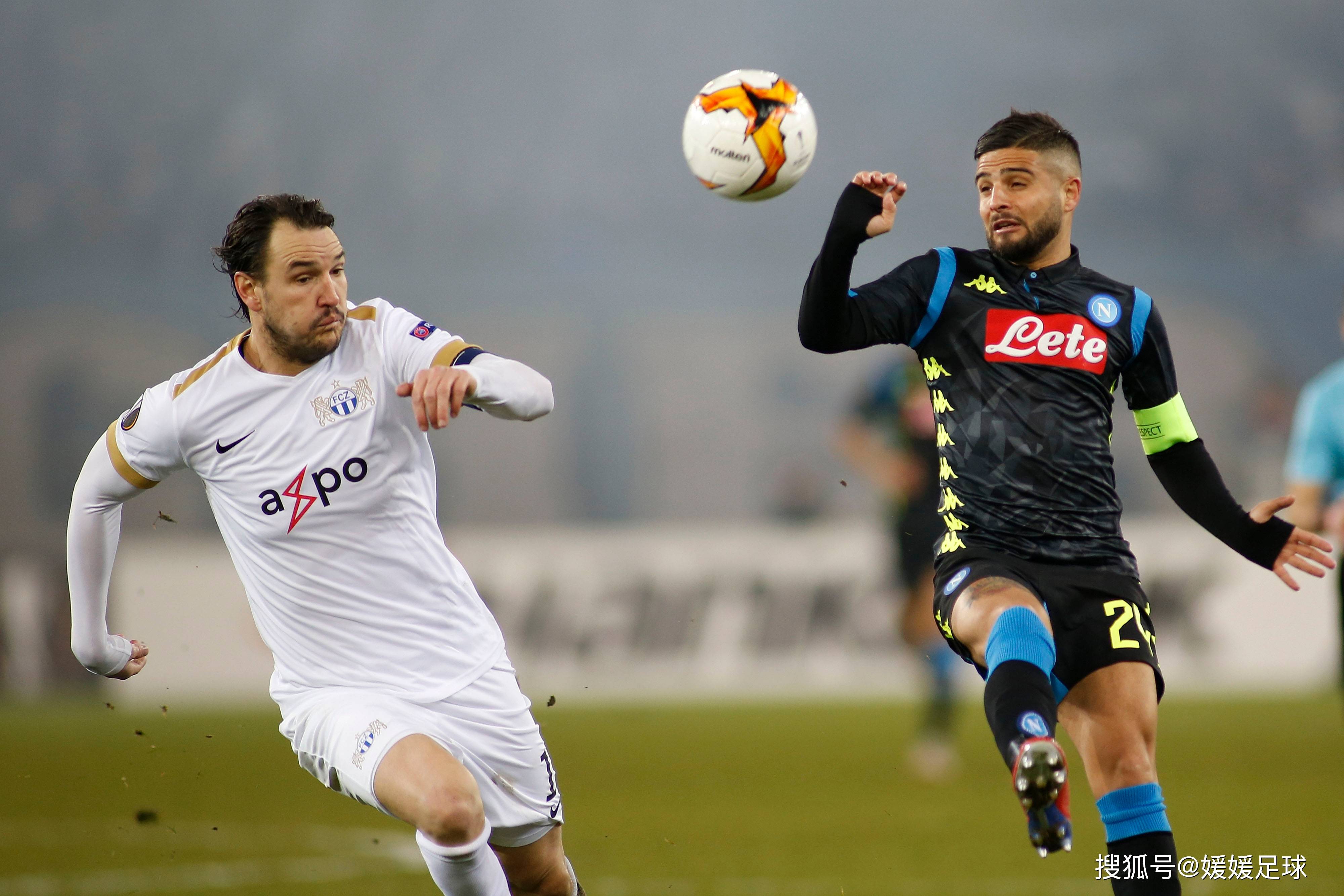 包含那不勒斯中场组织精湛，球队整体实力凸显的词条