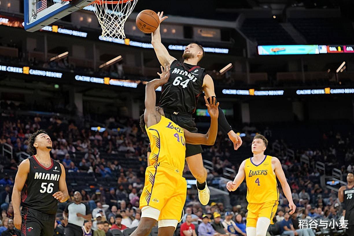 开云体育入口-外线投篮手感火热，三分球频频命中的简单介绍