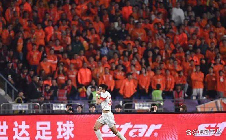 开云官网-上海德比：上港主场迎战申花，魔都之争再起