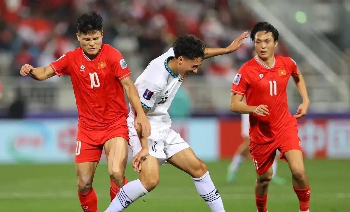 开云体育中国-日本球队士气低迷，面临出局风险