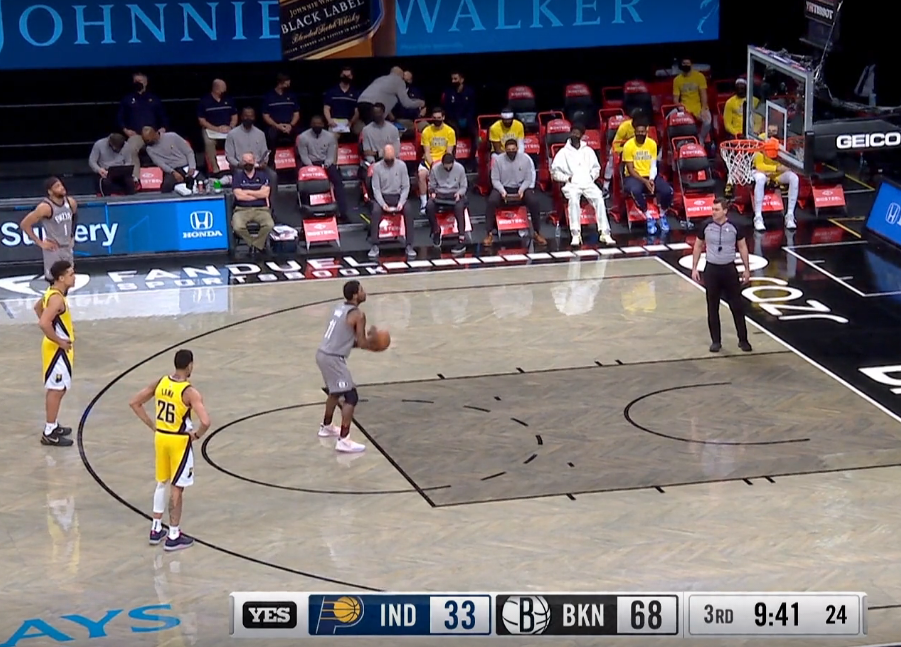 篮网球员因技术犯规被罚下场 篮网球员因技术犯规被罚下场