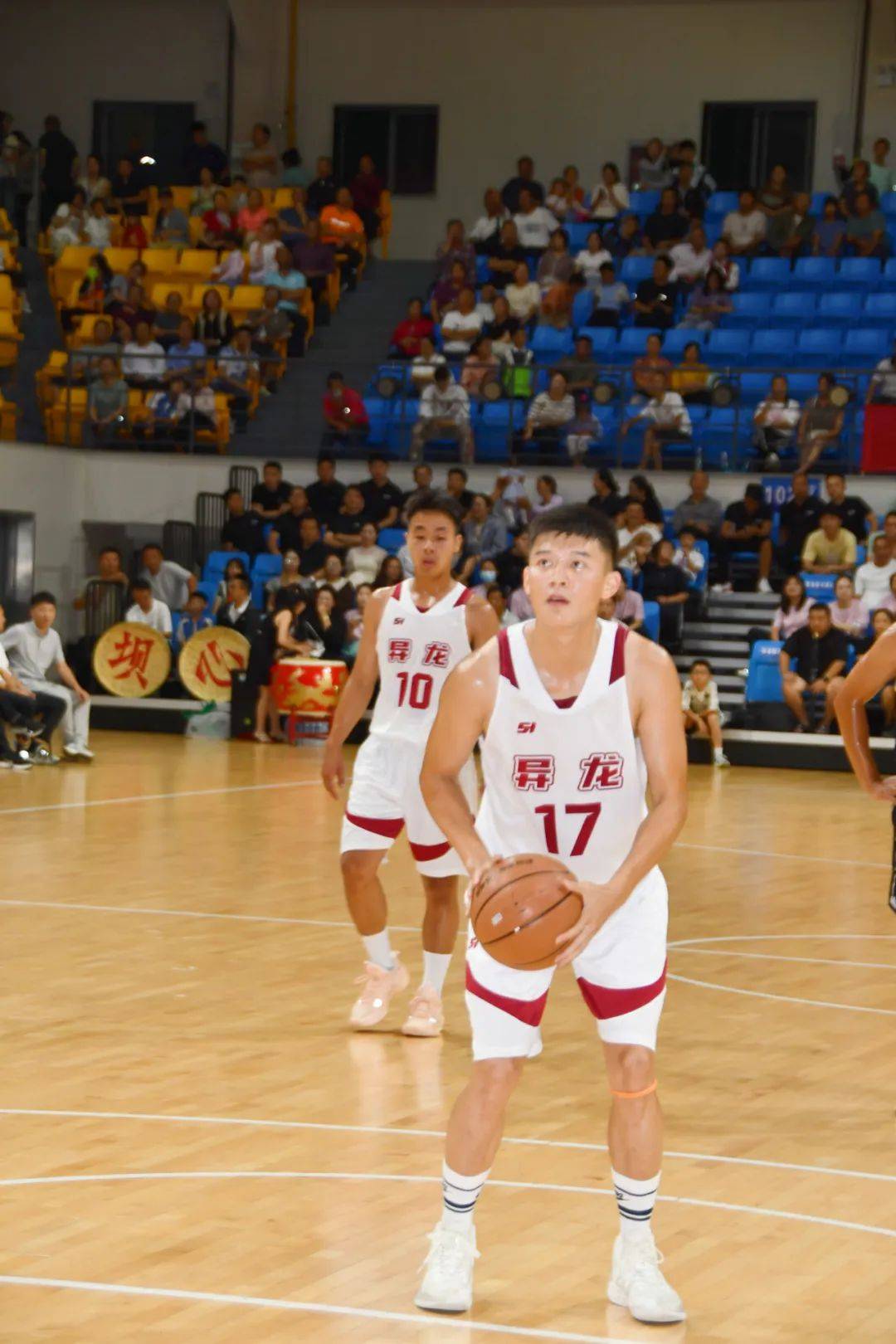 开云体育中国-关于篮球赛场奇迹发生，球员们努力拼搏，铸就胜利的信息