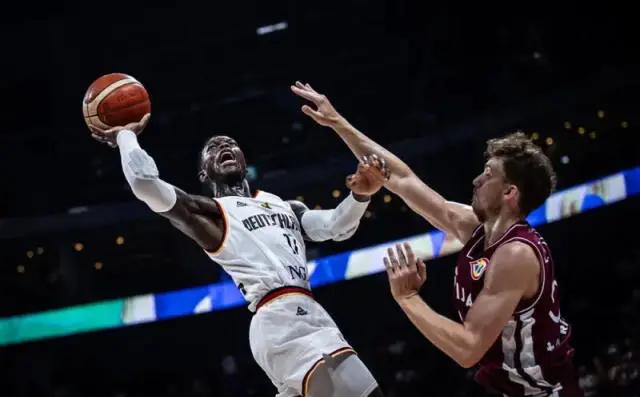 关于篮网队客场合击骑士队,骑士队不堪一击的信息 关于篮网队客场合击骑士队,骑士队不堪一击的信息