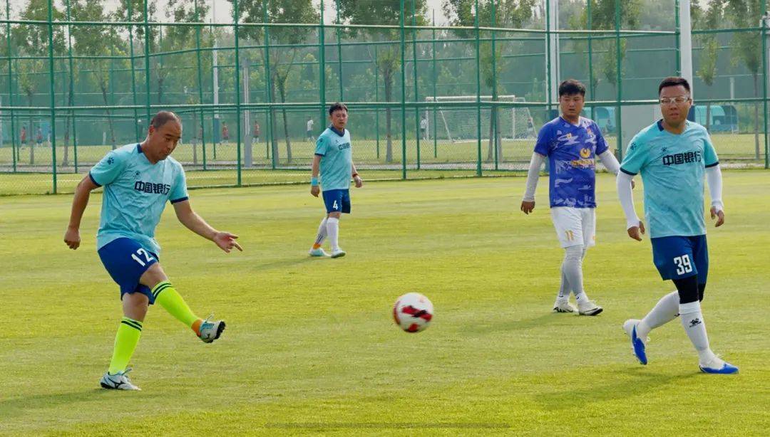 开云体育平台APP-体育界的精彩比赛正在火热进行