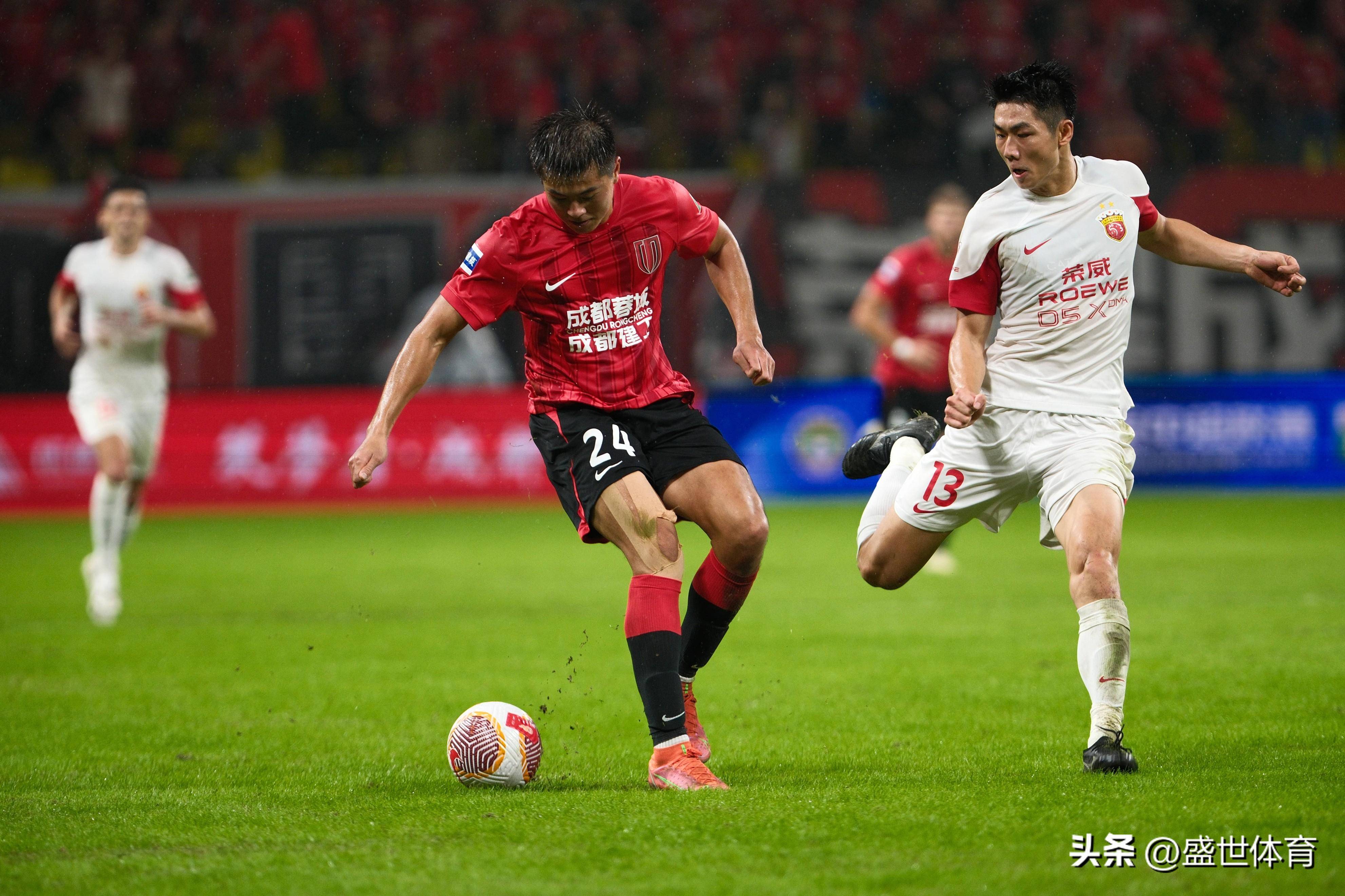 开云官网-中超联赛最近一轮球队表现亮眼