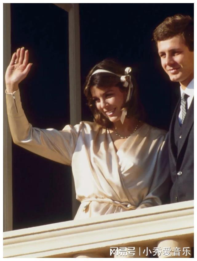 包含摩纳哥战胜对手，重新振作出线望的词条