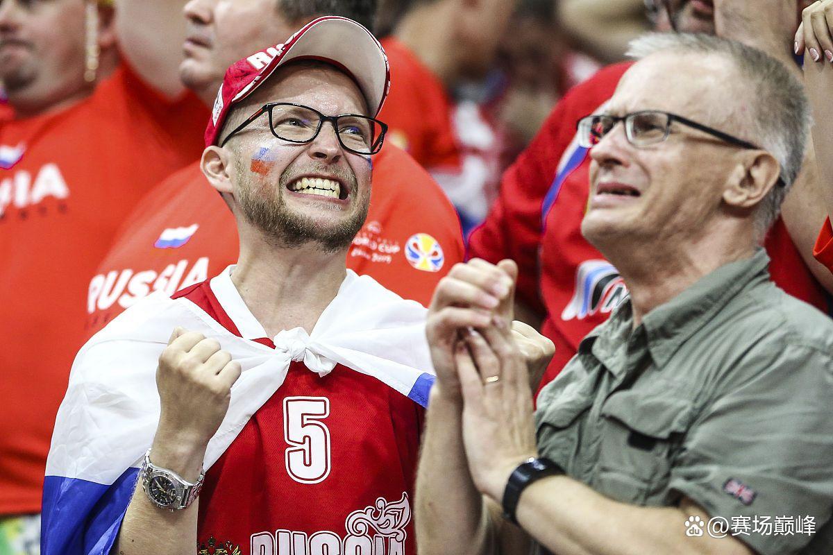 开云体育-主教练宣布球队转变战术风格，追求胜利