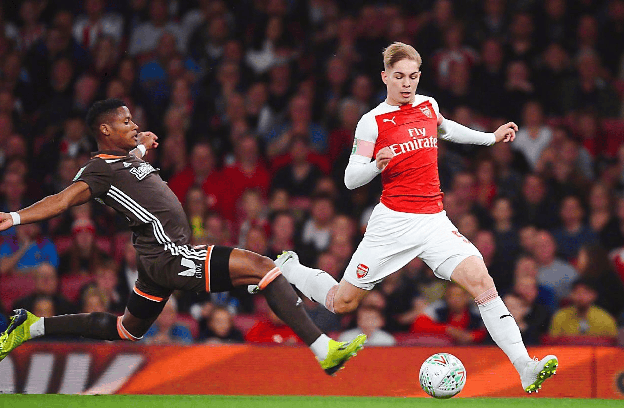 包含利物浦客场逆转富勒姆，继续领先积分榜的词条