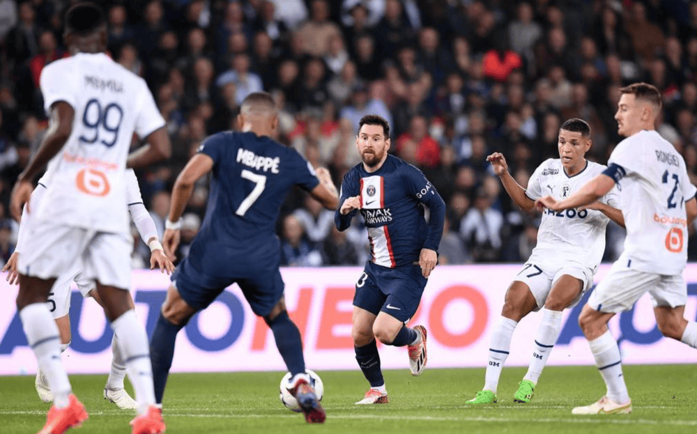 埃弗顿击败布莱顿，继续保持不败走势