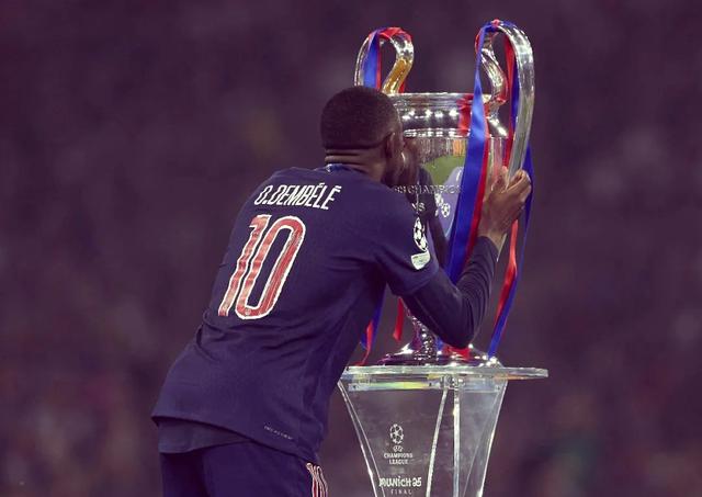 关于巴黎圣日耳曼小将崭露头角！成为球队一员的信息