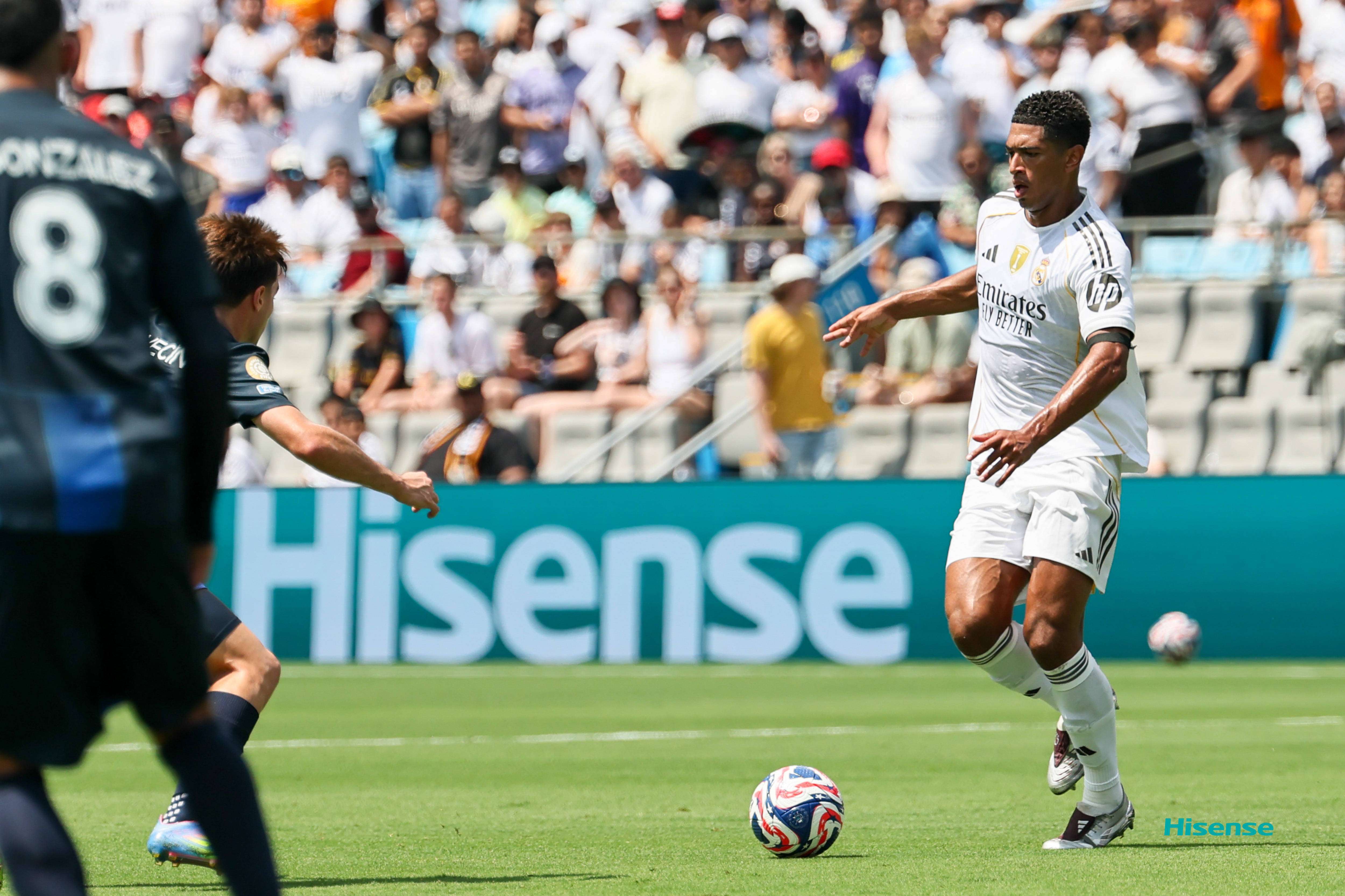 包含新晋实力挑战传统霸主，欧洲联赛惊险刺激！的词条