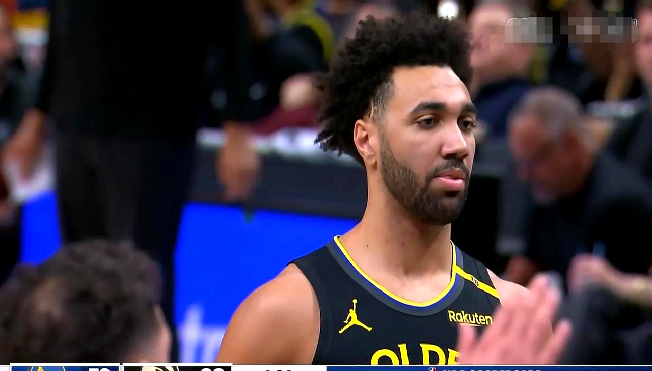 老鹰新秀表现抢眼，助队取得胜利的简单介绍