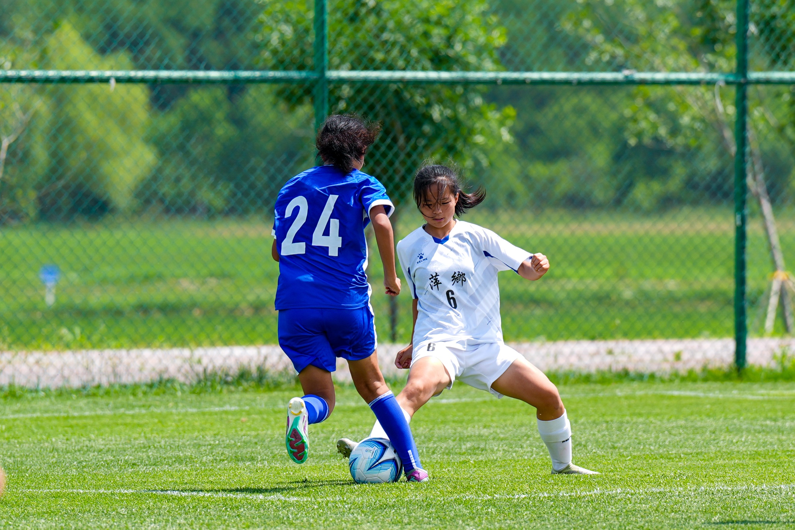 精彩瞬间:女足选手战术配合精妙 精彩瞬间:女足选手战术配合精妙