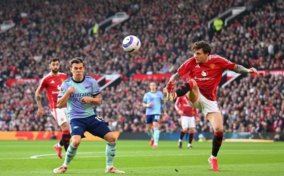 红魔飞翼演绎绝美进球，帮助球队获胜的简单介绍