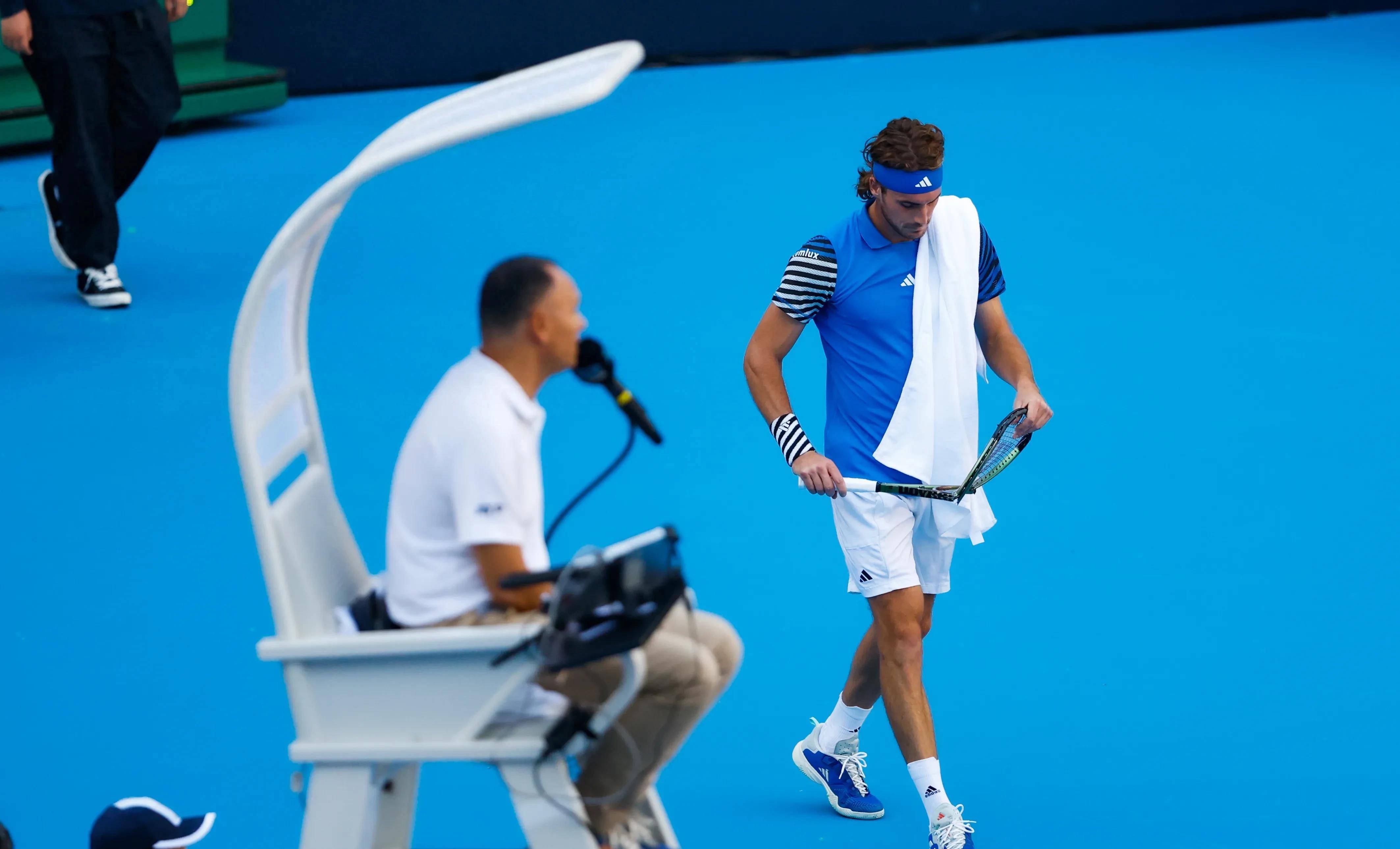 开云体育官方网站-英国网球队碾压意大利网球队，西西帕斯完成帽子戏法的简单介绍