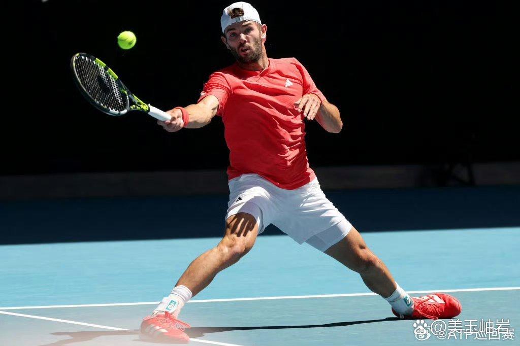 开云体育官方网站-澳大利亚网球队鏖战世界网球队，兹维列夫完成帽子戏法的简单介绍