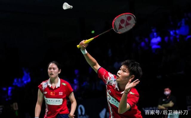 开云官网-丹麦队翻盘日本队，黄鸭组合点燃赛场